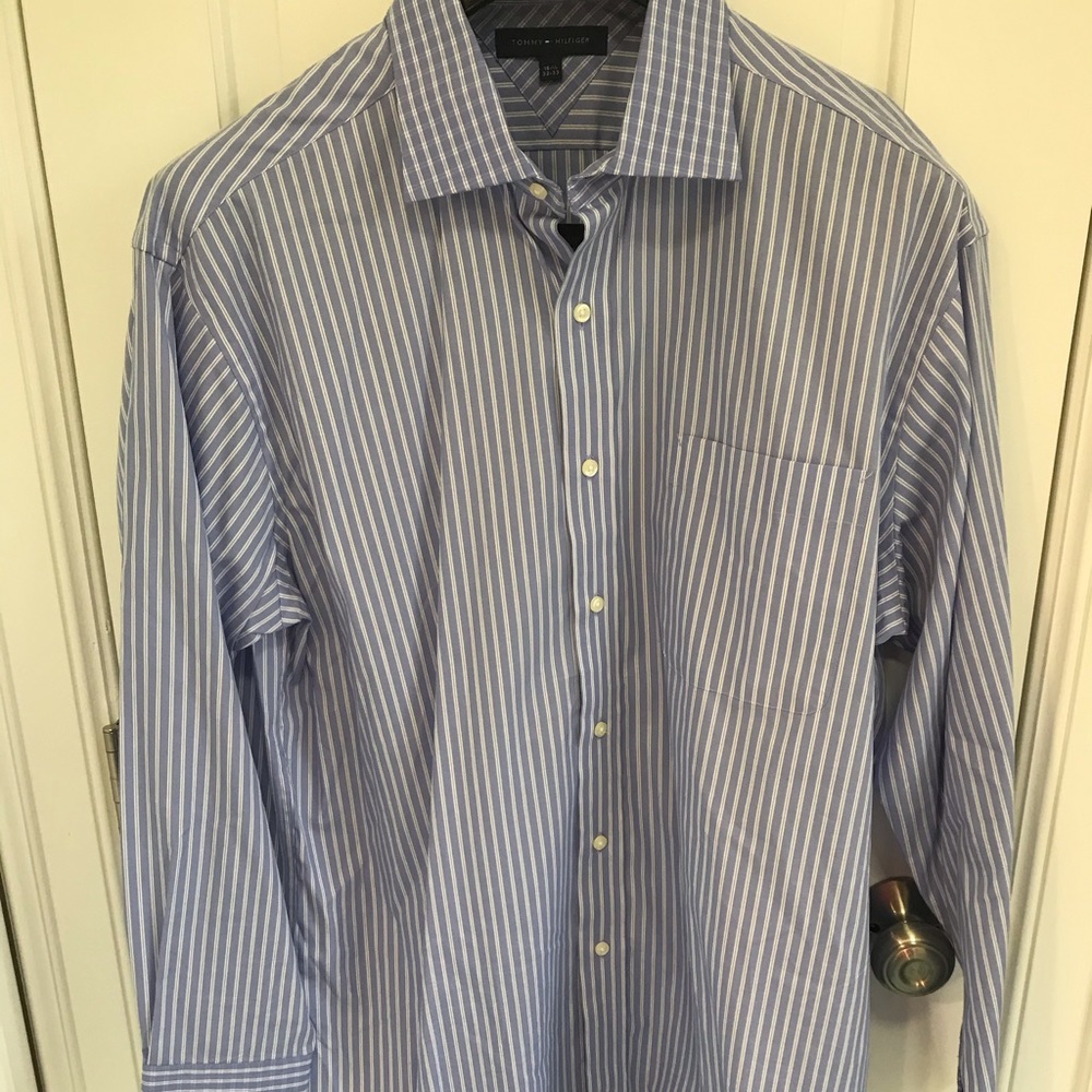 Men’s Long Sleeved Button Down